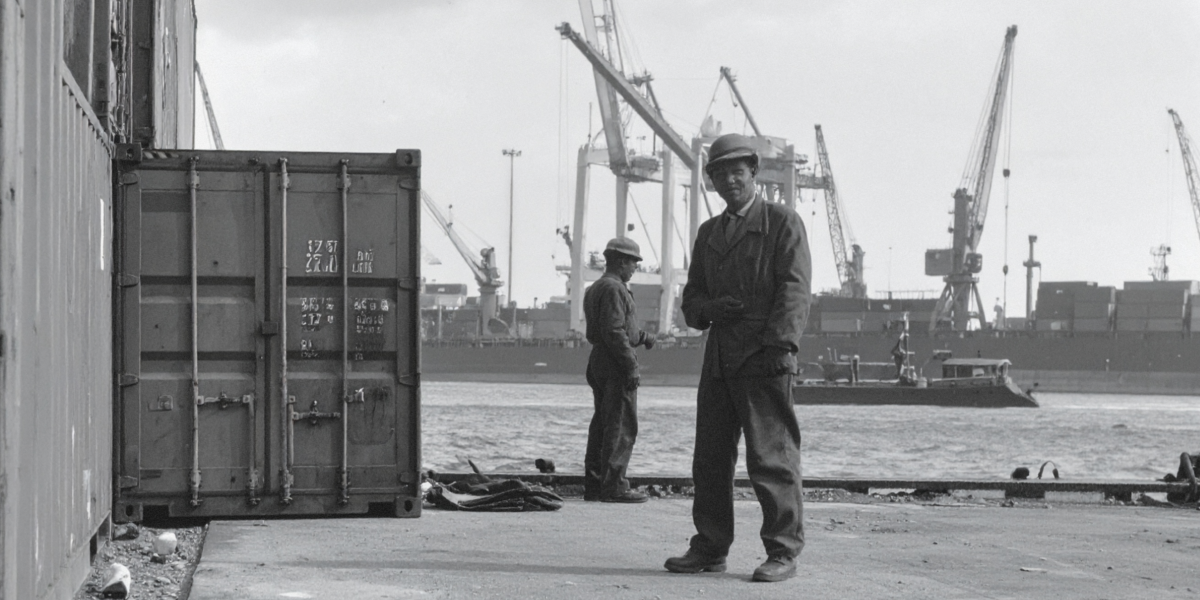 Revoluția în transportul maritim: Istoria apariției transportului containerizat